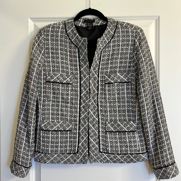 Ladies 70% silk jacket, check out the beautiful plaid - Picture 1 of 9